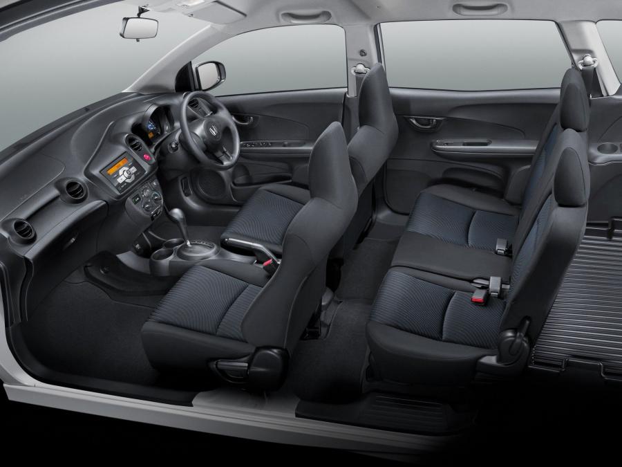  Honda Mobilio RS 2014 года  (фото 7 из 8)
